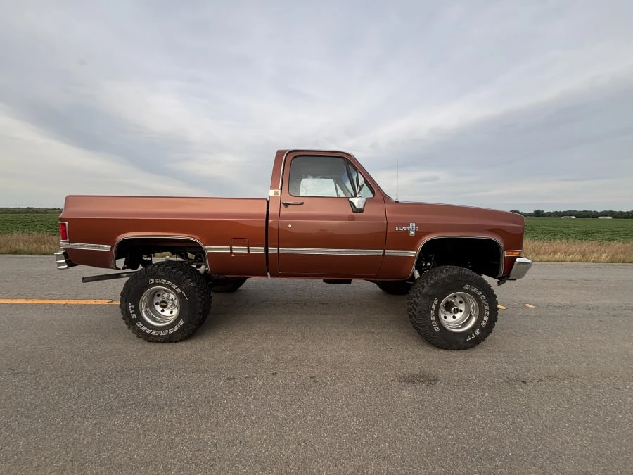 1986 Chevrolet C/K 3rd Gen - Image 2 of 10