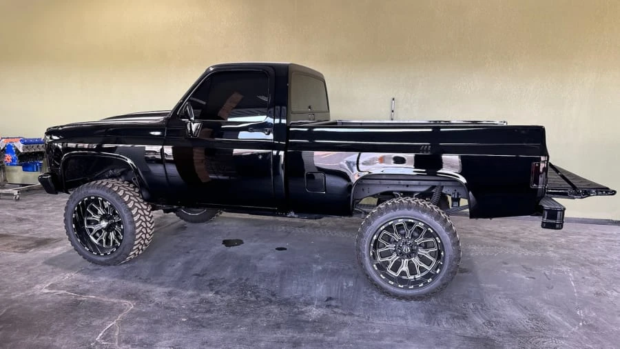 1986 Chevrolet C/K 3rd Gen - Image 2 of 14