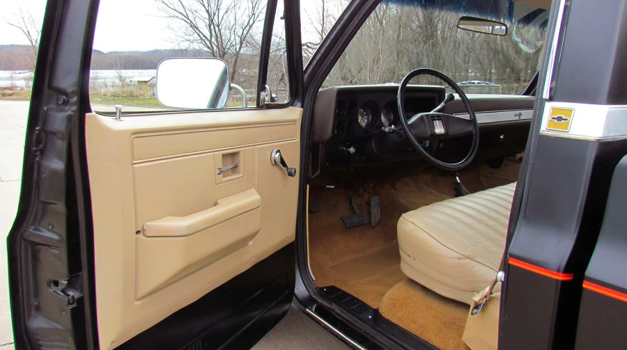 1986 Chevrolet C/K 3rd Gen - Image 5 of 10