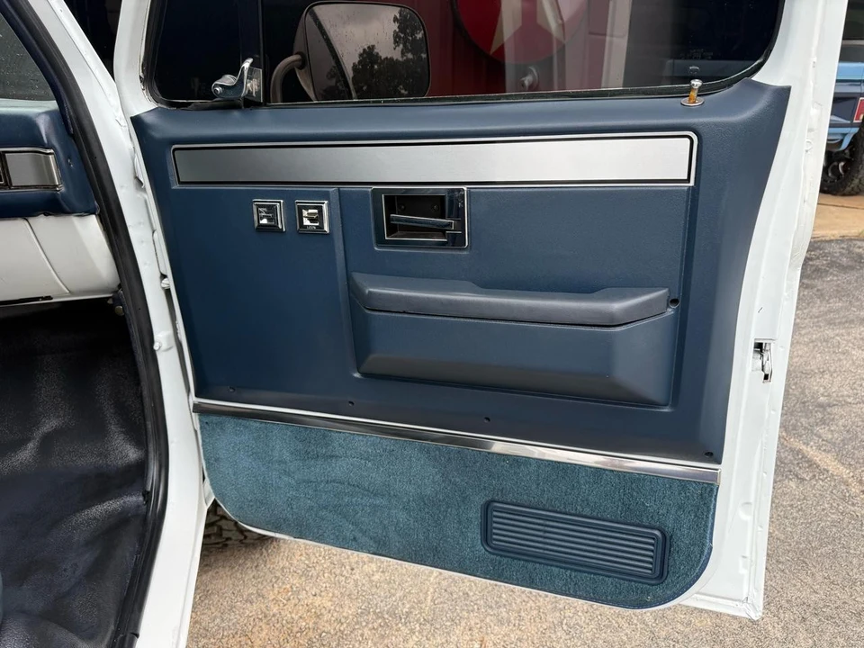 1986 Chevrolet C/K 3rd Gen - Image 14 of 31