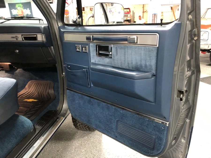 1986 Chevrolet C/K 3rd Gen - Image 14 of 17