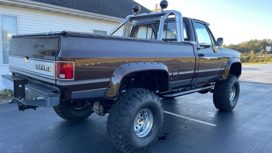 1986 Chevrolet C/K 3rd Gen - Image 2 of 13
