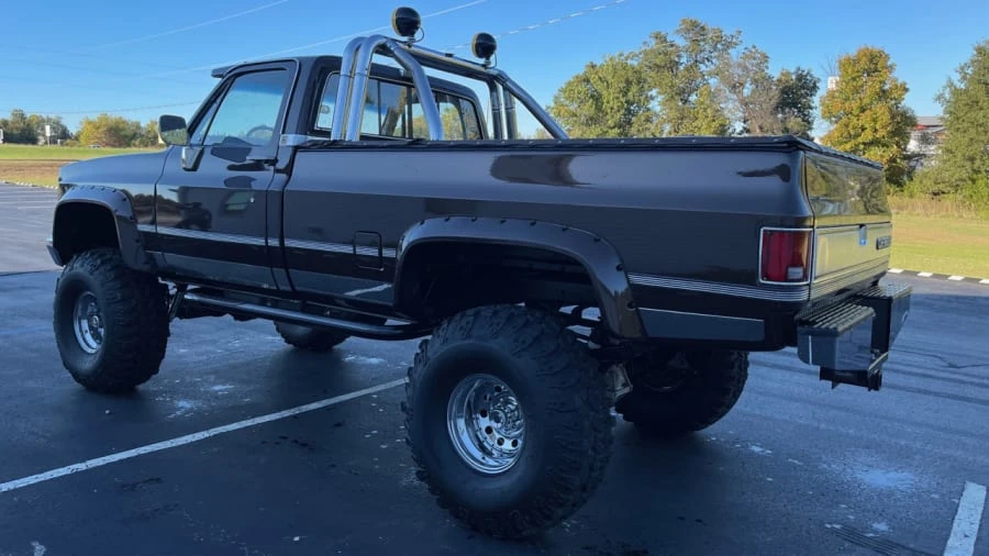 1986 Chevrolet C/K 3rd Gen - Image 10 of 13