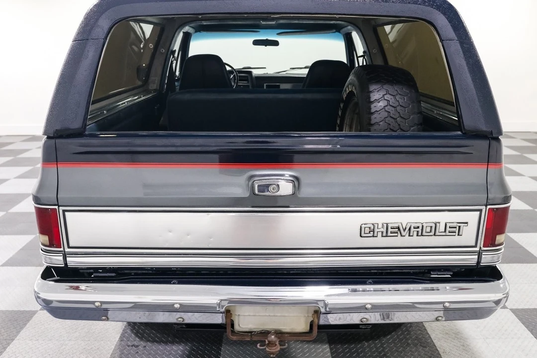 1986 Chevrolet K5 Blazer 2nd Gen - Image 6 of 21