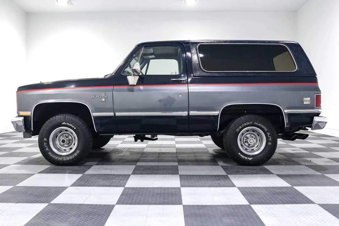 1986 Chevrolet K5 Blazer 2nd Gen - Image 4 of 21