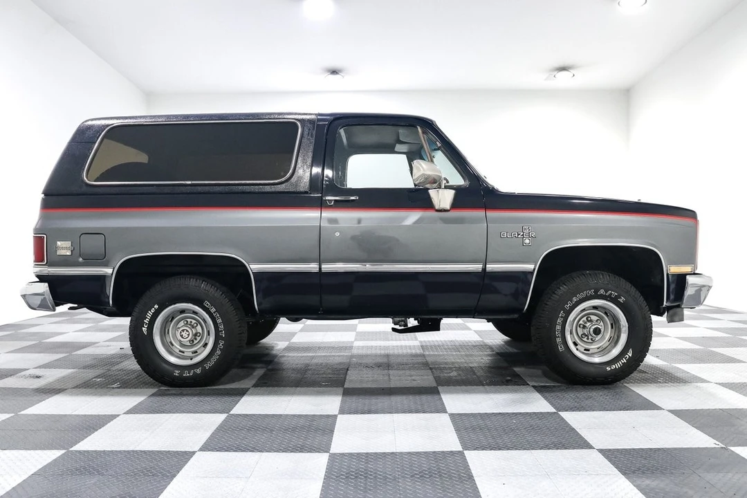 1986 Chevrolet K5 Blazer 2nd Gen - Image 8 of 21