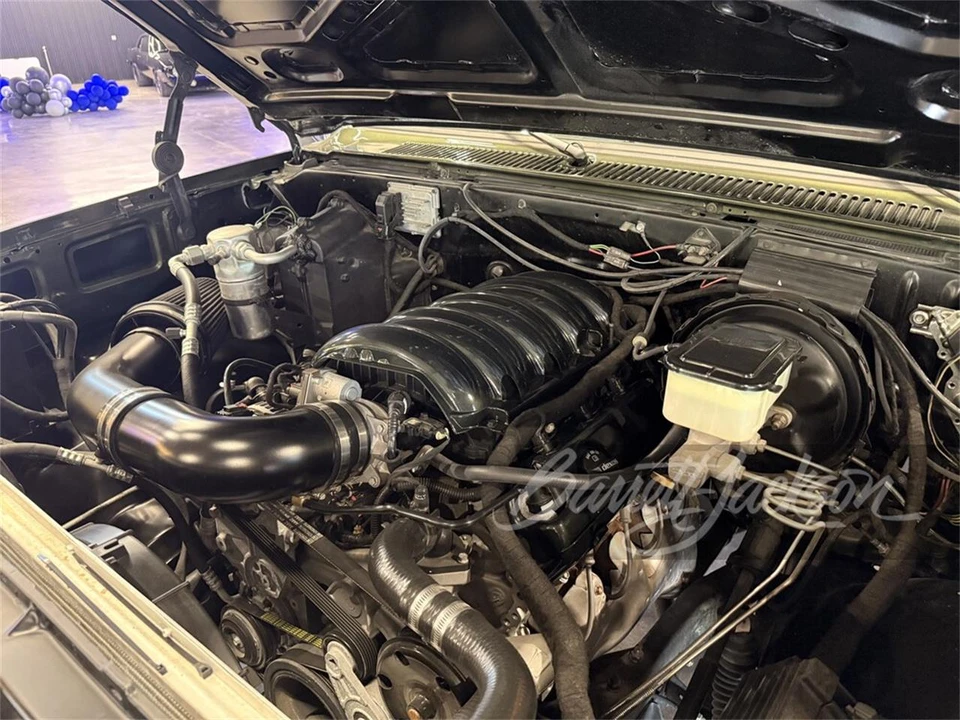 1986 Chevrolet K5 Blazer 2nd Gen - Image 5 of 5