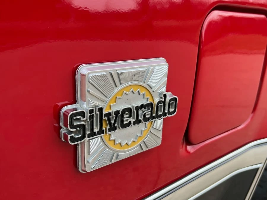 1986 Chevrolet K5 Blazer 2nd Gen - Image 8 of 15