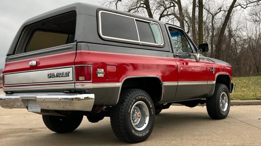 1986 Chevrolet K5 Blazer 2nd Gen - Image 3 of 15