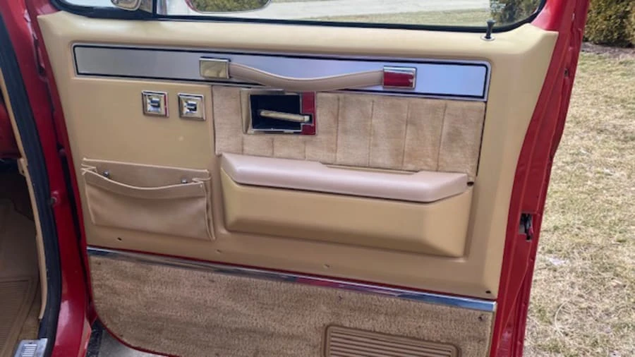 1986 Chevrolet K5 Blazer 2nd Gen - Image 5 of 8