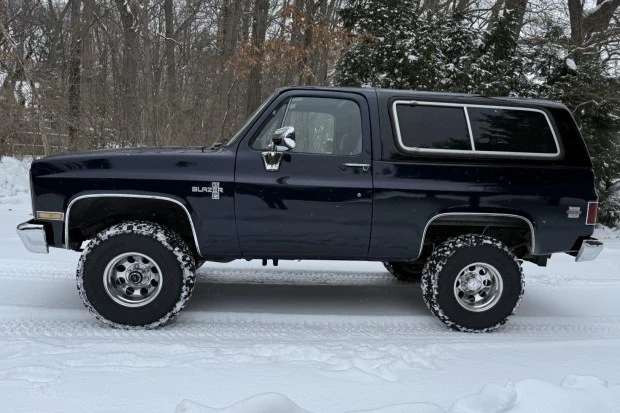 1986 Chevrolet K5 Blazer 2nd Gen - Image 3 of 8