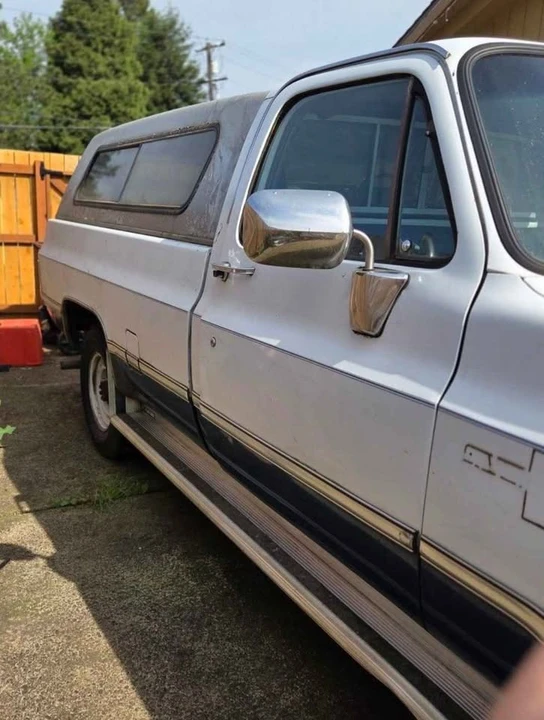 1986 Chevrolet K5 Blazer 2nd Gen - Image 8 of 12