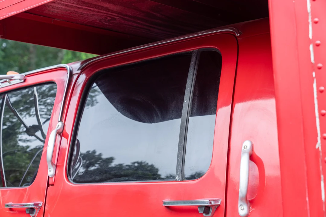 1986 Chevrolet Kodiak - Image 23 of 31