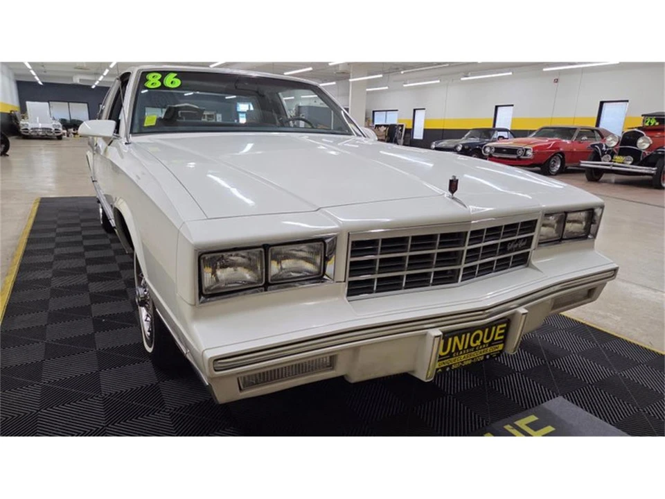 1986 Chevrolet Monte Carlo 4th Gen - Image 10 of 31