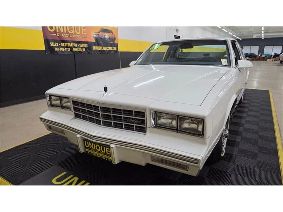 1986 Chevrolet Monte Carlo 4th Gen - Image 11 of 31