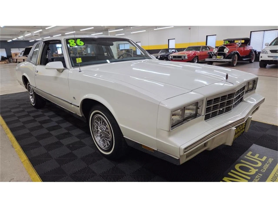 1986 Chevrolet Monte Carlo 4th Gen - Image 3 of 31