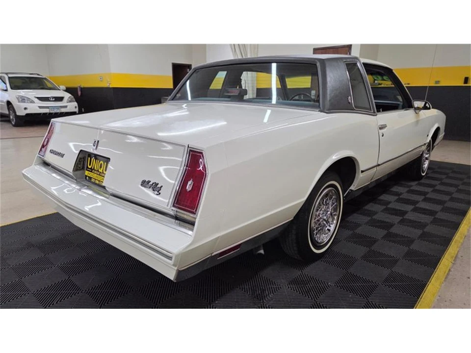 1986 Chevrolet Monte Carlo 4th Gen - Image 4 of 31