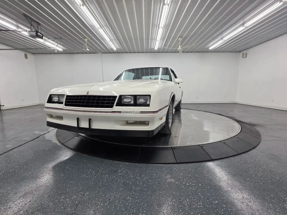 1986 Chevrolet Monte Carlo 4th Gen - Image 11 of 31