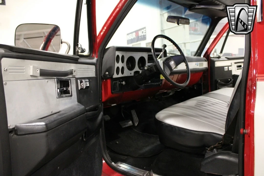 1986 Chevrolet C/K 3rd Gen - Image 17 of 21