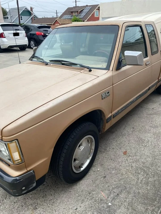 1986 Chevrolet S-10 - Image 6 of 10