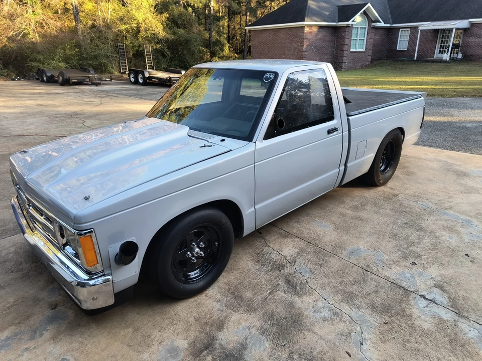 1986 Chevrolet S-10 - Image 2 of 9