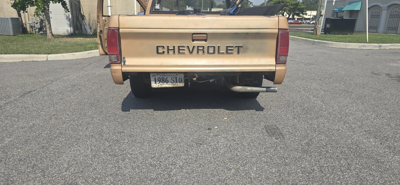 1986 Chevrolet S-10 - Image 4 of 6