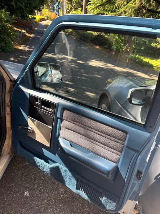 1986 Chevrolet S-10 - Image 4 of 8