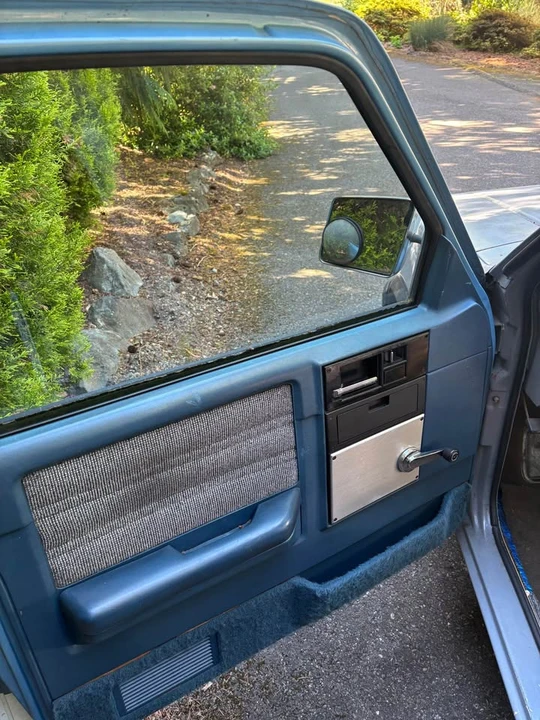 1986 Chevrolet S-10 - Image 6 of 8