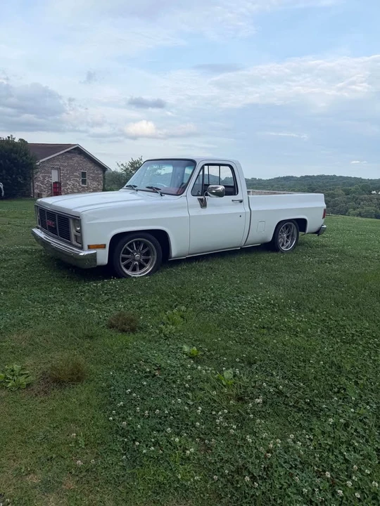 1986 Chevrolet Silverado - Image 2 of 9