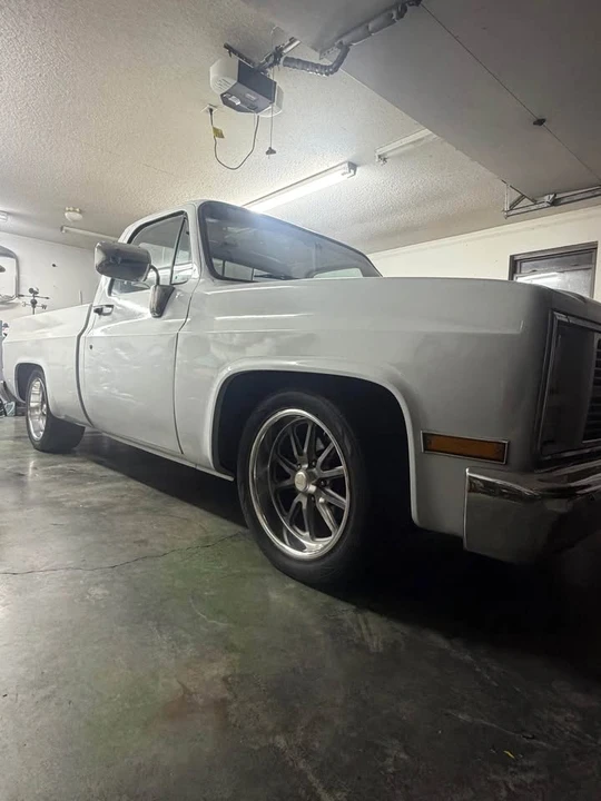 1986 Chevrolet Silverado - Image 3 of 9