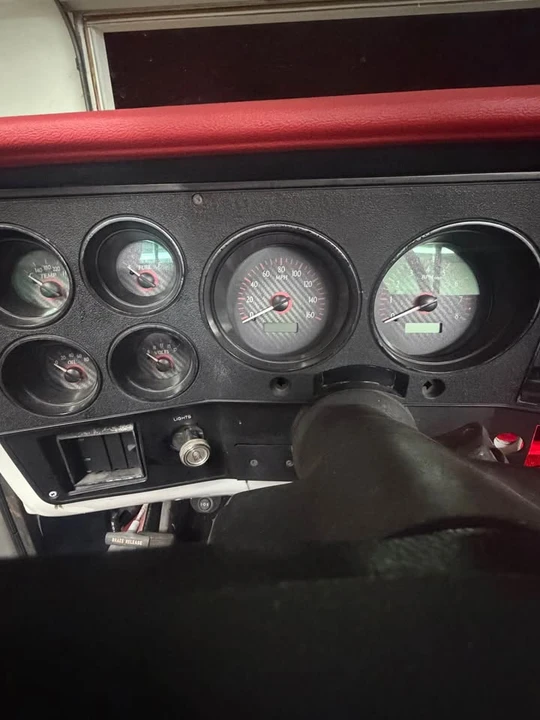 1986 Chevrolet Silverado - Image 7 of 9