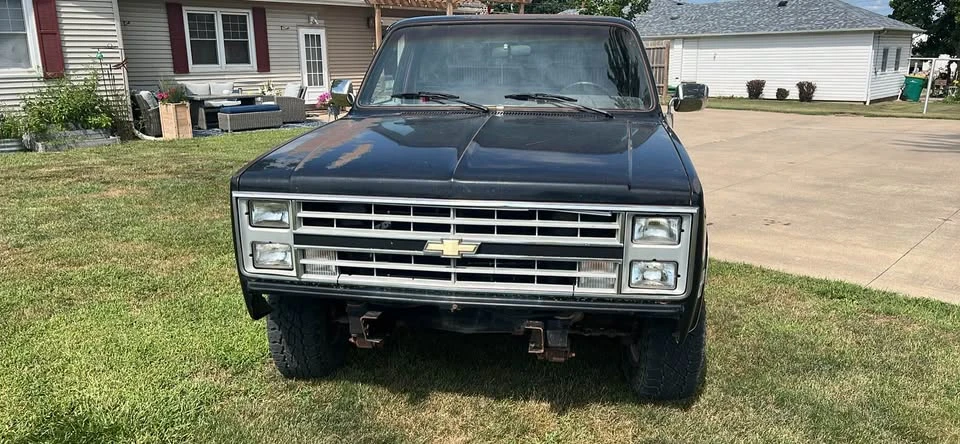1986 Chevrolet Silverado - Image 2 of 10