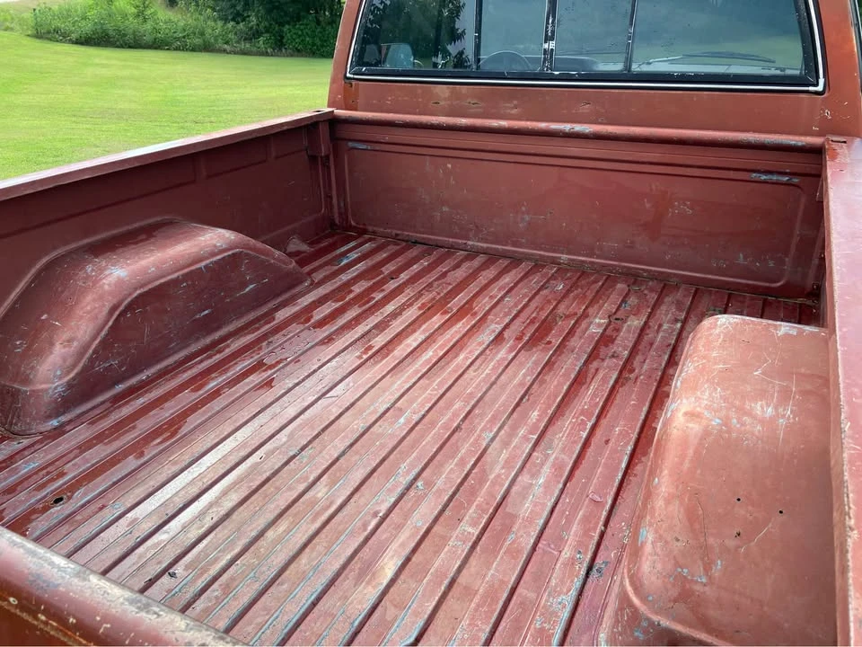 1986 Chevrolet Silverado - Image 8 of 10