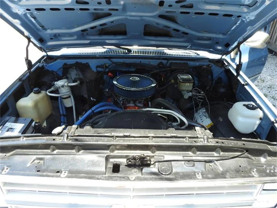 1986 Chevrolet Silverado - Image 20 of 24