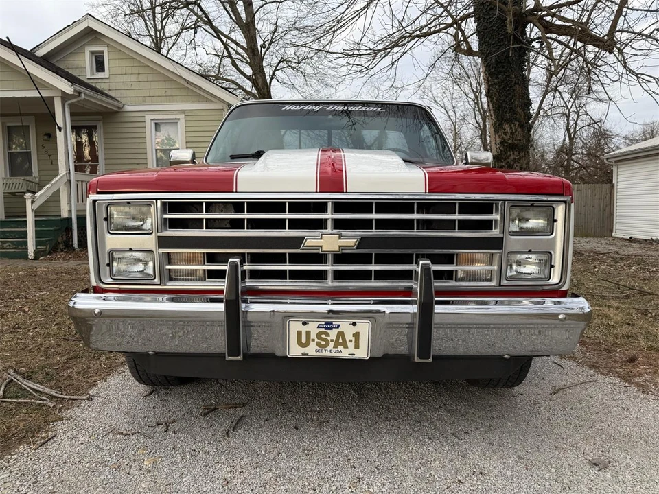 1986 Chevrolet Silverado - Image 3 of 31