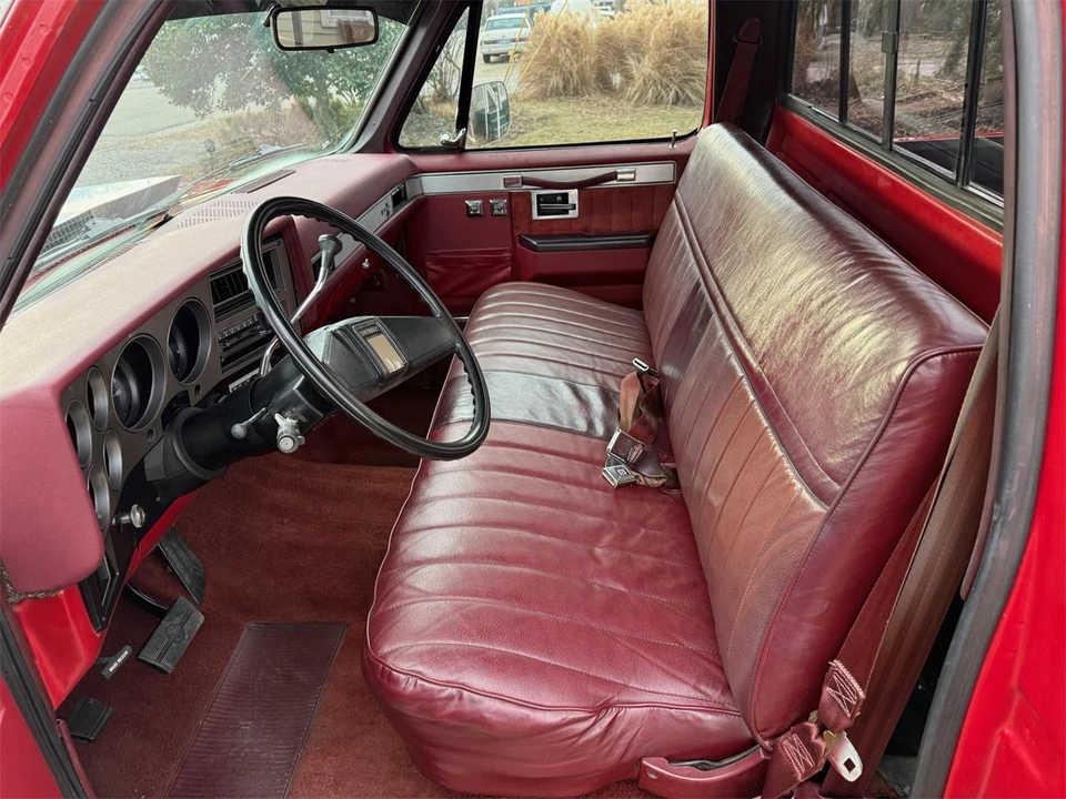 1986 Chevrolet Silverado - Image 8 of 31