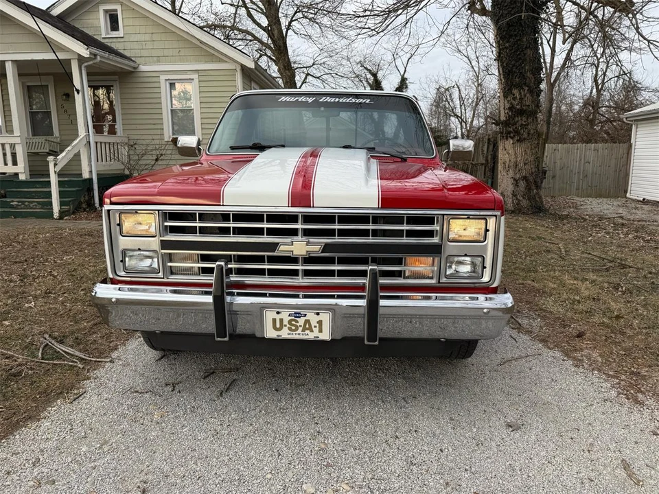 1986 Chevrolet Silverado - Image 11 of 31
