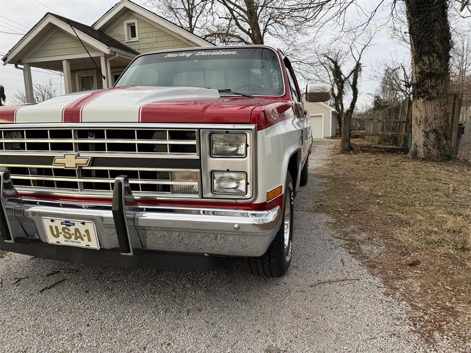 1986 Chevrolet Silverado - Image 14 of 31