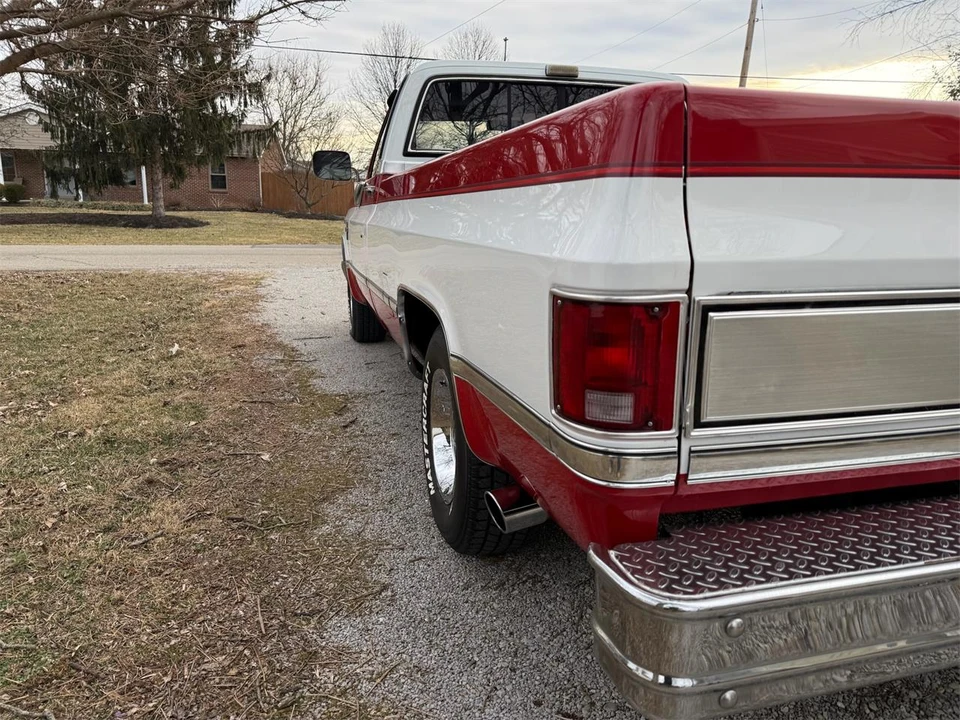 1986 Chevrolet Silverado - Image 19 of 31