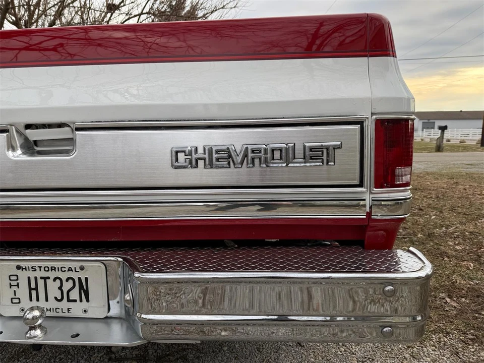 1986 Chevrolet Silverado - Image 22 of 31