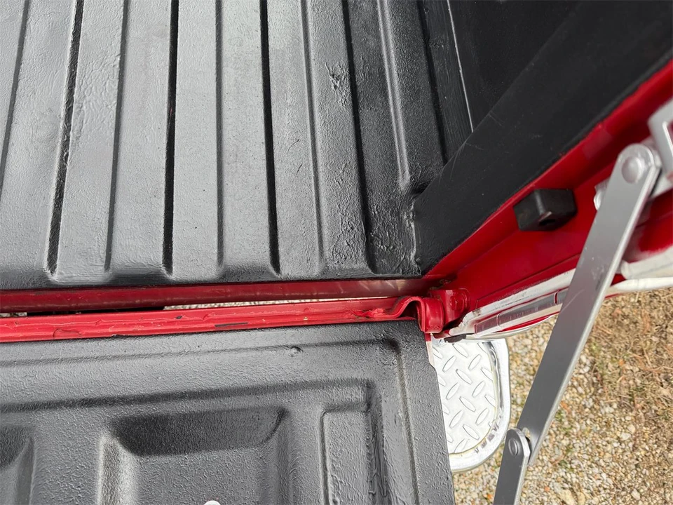 1986 Chevrolet Silverado - Image 25 of 31