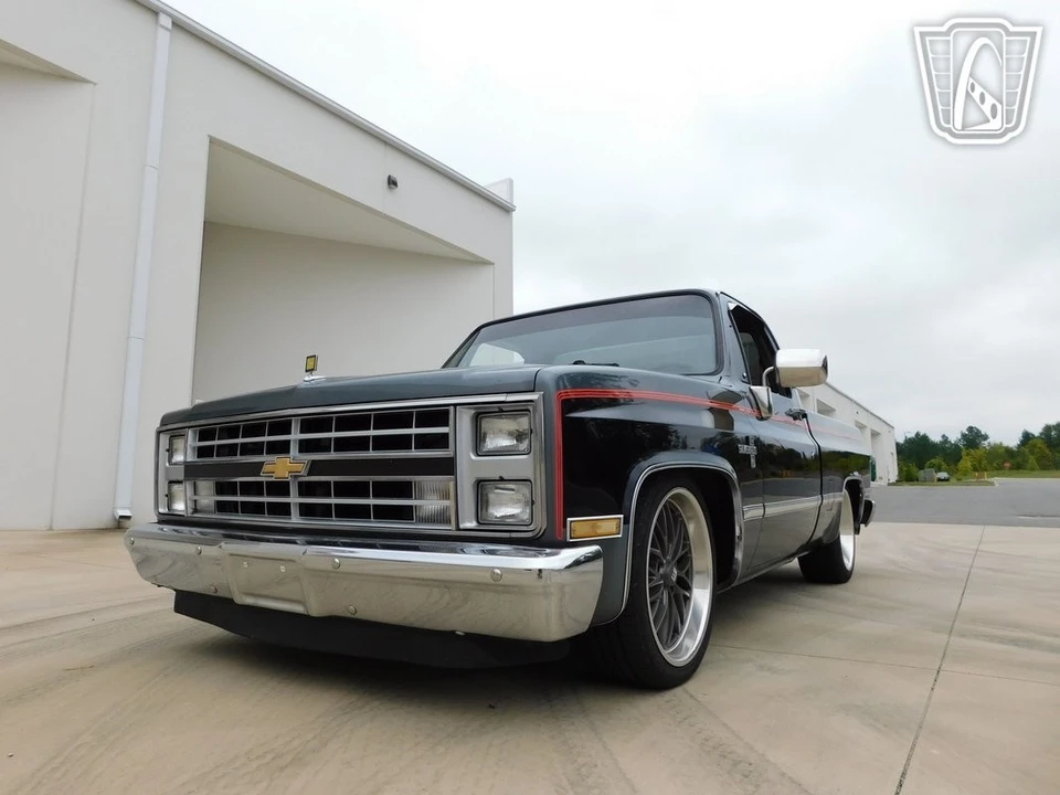 1986 Chevrolet C/K 3rd Gen - Image 8 of 12