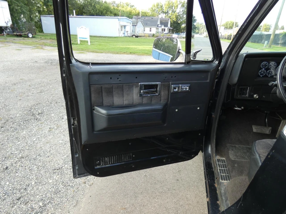 1986 Chevrolet C/K 3rd Gen - Image 25 of 31