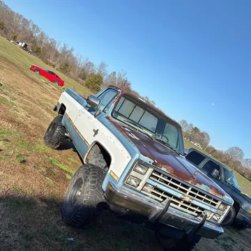 1986 Chevrolet Silverado 1500 Regular Cab LT Pickup 2D 8 ft