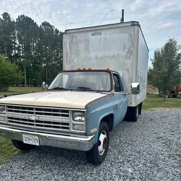 1986 Chevrolet Silverado Custom Deluxe