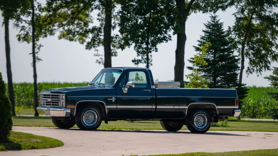 1986 Chevrolet C/K 3rd Gen - Image 2 of 12