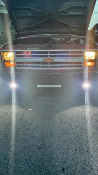 1986 Chevrolet c10 · Custom deluxe