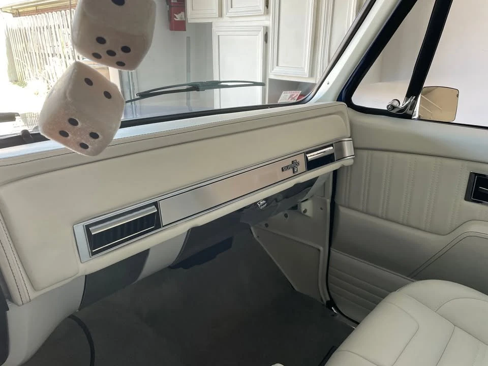 1986 Chevrolet C/K 3rd Gen - Image 10 of 15