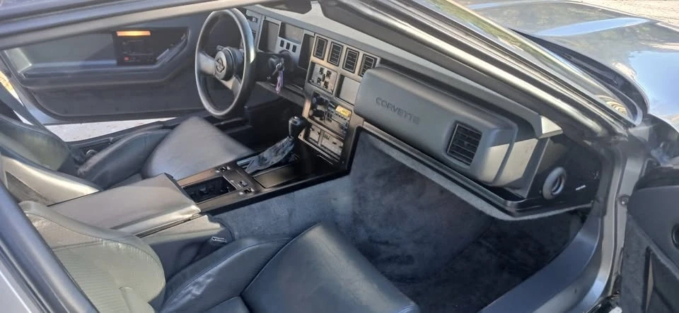1986 Chevrolet Corvette C4 - Image 8 of 11
