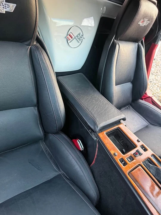 1986 Chevrolet Corvette C4 - Image 11 of 13